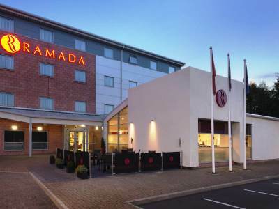 Ramada Отель Вэйкфильд